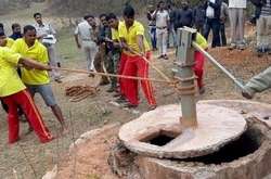 В Індії жінку та її чотирьох дітей вбили за «чаклунство»