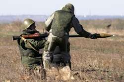 Окупанти заробляють на продажу зброї