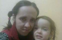  Олена Лисенко з донькою Анною вийшли зі школи у Переяслав-Хмельницькому і зникли безвісти 