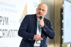  Сам Аласанія відмовився прокоментувати «Главкому» рішення про його відсторонення з посади 