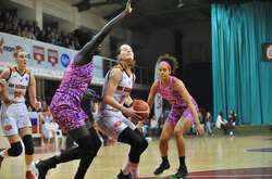 Американська українка з французькою командою вийшла в 1/4-ту баскетбольного Єврокубку