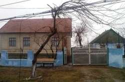 Арцизькі поліцейські затримали трьох правопорушників, які увірвалися у приватну оселю