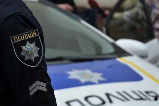 У Києві бандит вкрав сумку із 140 тисячами доларів