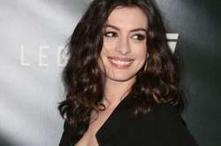 Энн Хэтэуэй поддержала идею провести «Оскар» без ведущего