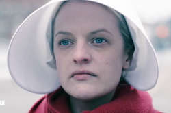 В сети появился первый трейлер третьего сезона «Рассказа служанки»