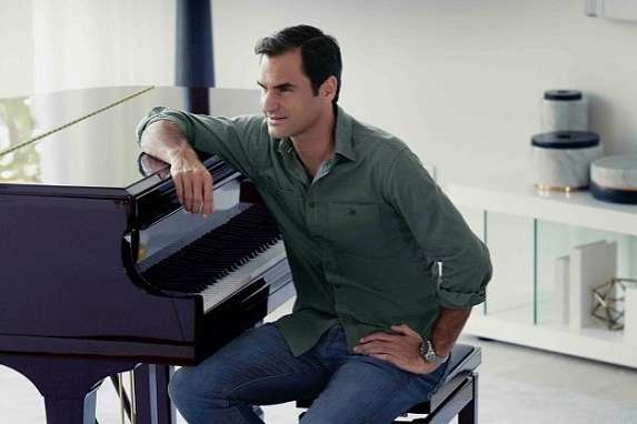 Федерер зіграв на піаніно в рекламі японського бренду