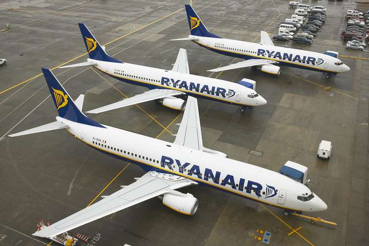 Крупнейший лоукостер Европы Ryanair объявил об убытке