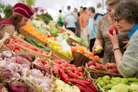 Порошенко підписав закон про нові правила маркування харчових продуктів