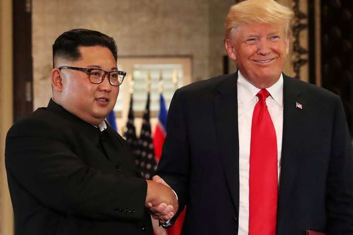 США відправляють емісара до КНДР для підготовки саміту Трампа та Кім Чен Ина