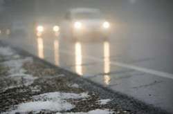 В Україні туман та ожеледиця: стало відомо про стан доріг