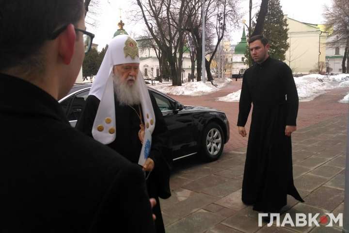 Патріарх Філарет прибув на Синод у Софії (фото)