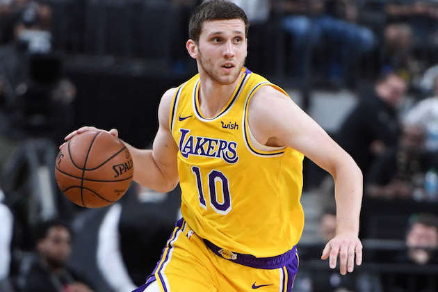 «Лейкерс» обміняють українського баскетболіста в інший клуб НБА