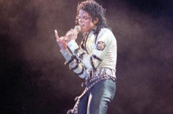 Останки Майкла Джексона могут эксгумировать вопреки воле семьи