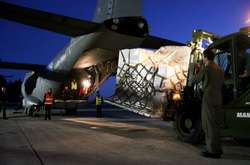  Погрузка литовских боеприпасов для передачи Украине 