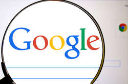 З листопада 2017 року посилання на сайти, що потрапили до реєстру Роскомнагляду, зобов'язані видаляти зі своєї видачі і пошуковики