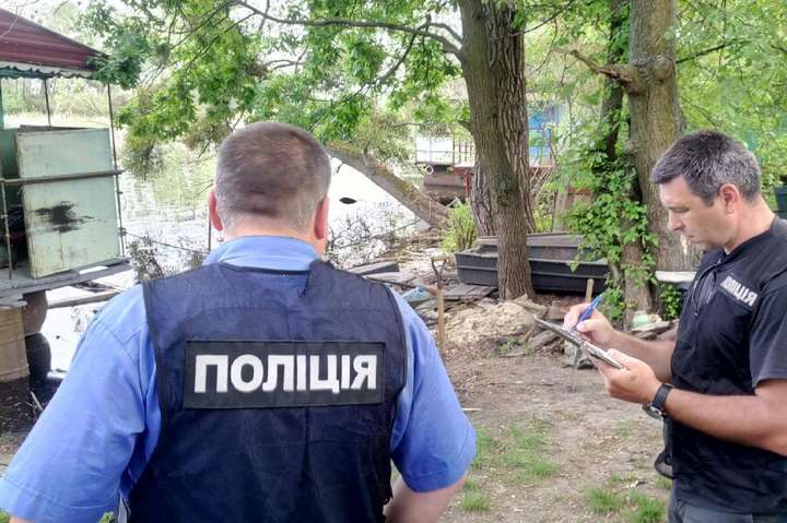 Тіло чоловіка знайшли у водоймі неподалік човникової станції у Голосіївському районі Києва - Задушив і викинув тіло в річку: молодик отримав сім років тюрми за вбивство киянина