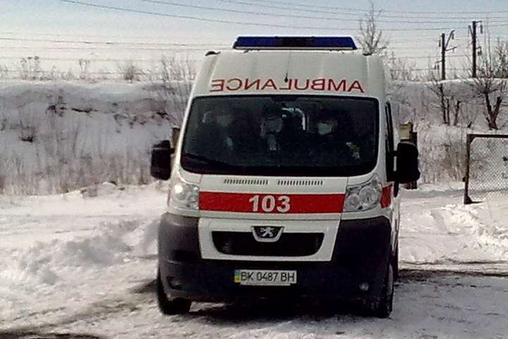 У Харківській області чоловік побив фельдшера бригади швидкої допомоги