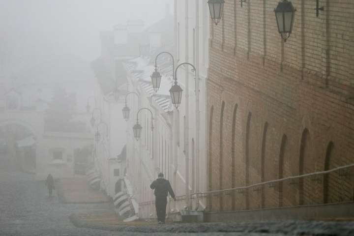 Погода на п’ятницю: в Україні буде сухо, але туманно