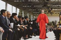 Опубликованы фото самых модных платьев весны