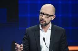 Яценюк доручав перевірити використання коштів на будівництво кордону ще 2016 року (документ)