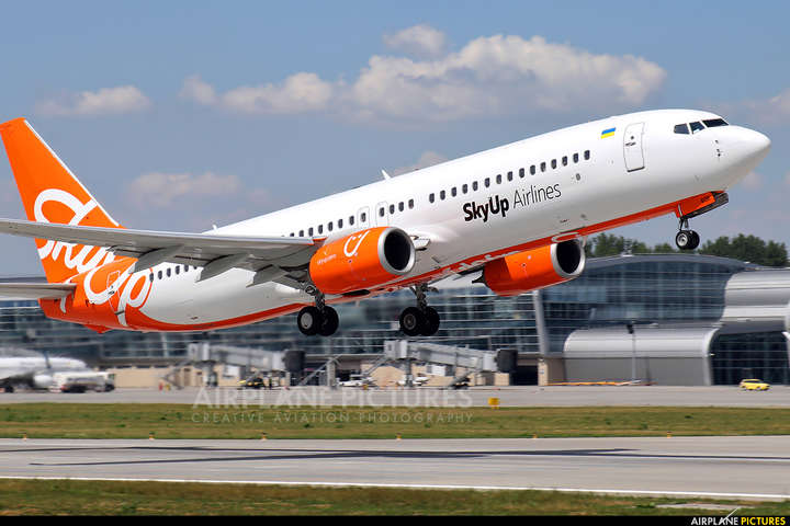 SkyUp запустить регулярні рейси в Емірати