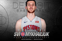 У першому поєдинку Святослав отримав від тренера Двейна Кейсі 9 хвилин і 13 секунд ігрового часу