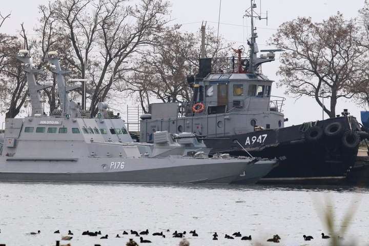 Четверо українських моряків повторно заявили, що є військовополоненими – правозахисник