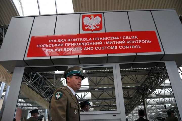 Місцевий прикордонний рух між Польщею та Україною торік зменшився на 38%