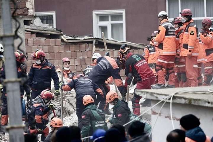 Обвал будинку в Стамбулі: кількість загиблих збільшилася до 21