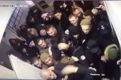 Побиття активістів у поліції: Геращенко показав відео, як все почалося
