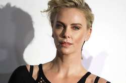 Шарлиз Терон показала, как выглядела в 16 лет