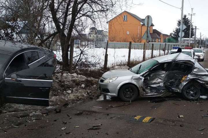 В автівці, що влаштувала смертельну ДТП під Києвом, виявлено боєприпаси