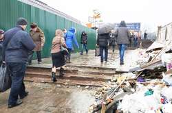 Перехід біля Центрального залізничного вокзалу очистили від базару