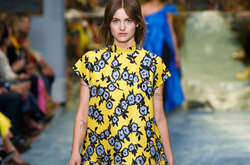 Коллекция Carolina Herrera осень-зима 2019/20: впечатляющие образы