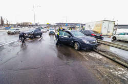 Водій Chevrolet «зазівався» і врізався в задній бампер Opel