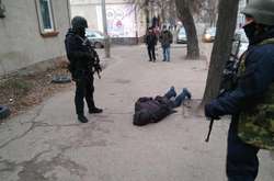 У Рівному затримали кримінального авторитета при вимаганні $100 тисяч