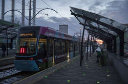 Зупинка трамвая &laquo;Вацлава Гавела&raquo;