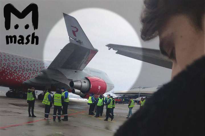 У московському аеропорту зіткнулися два літаки
