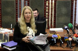 Супрун уже почала підписувати документи про розподіл вакцин і ліків у регіони