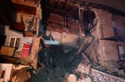 У центрі Львова обвалилася стіна житлової триповерхівки