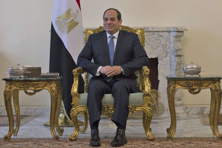 В Египте одобрили поправки к конституции, позволяющие нынешнему президенту править до 2034 года