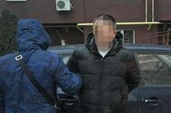  Київські оперативники затримали таксиста, який пограбував іноземця 