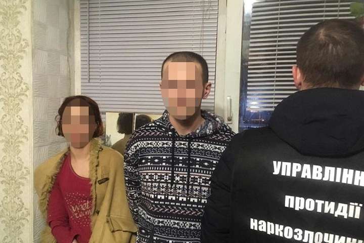 У Києві затримано трьох наркоторговців (фото, відео)