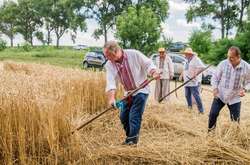 Президент Федерації біатлону України Володимир Бринзак дбає про майбутнє виду спорту всесторонньо