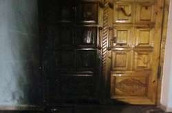 Внаслідок підпалу двері храму серйозно пошкоджено