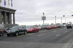 До уваги водіїв! Вночі 17 лютого в Києві перекриють рух мостом Патона