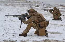 Доба на Донбасі: один воїн загинув, один поранений