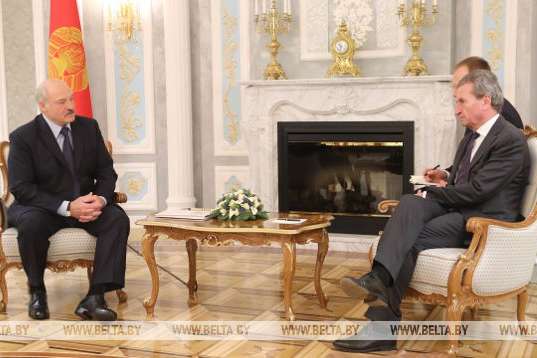 Президент Білорусі нагадав Євросоюзу, що сусіди − «від господа»