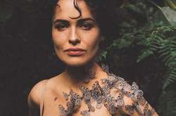 Даша Астафьева поразила сеть необычным фотосетом с бабочками