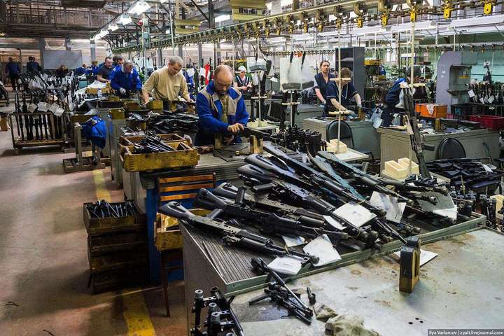 Російський збройний концерн «Калашников» хоче мати заводи в Венесуелі, Індії і Саудівській Аравії